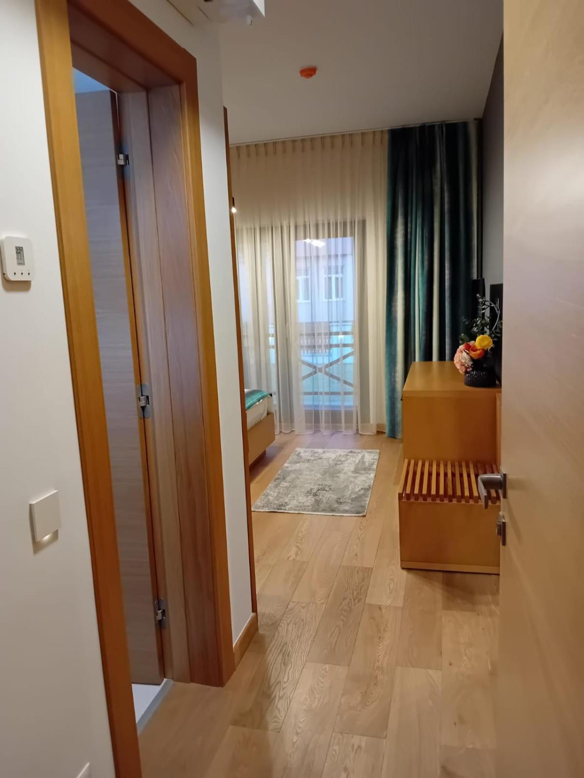 Anais Chalet 큼홀룸그몰도베네스크 외부 사진