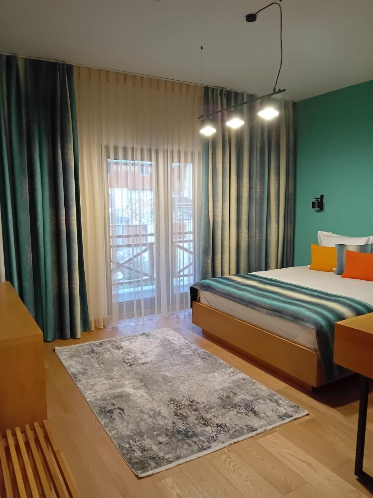 Anais Chalet 큼홀룸그몰도베네스크 외부 사진