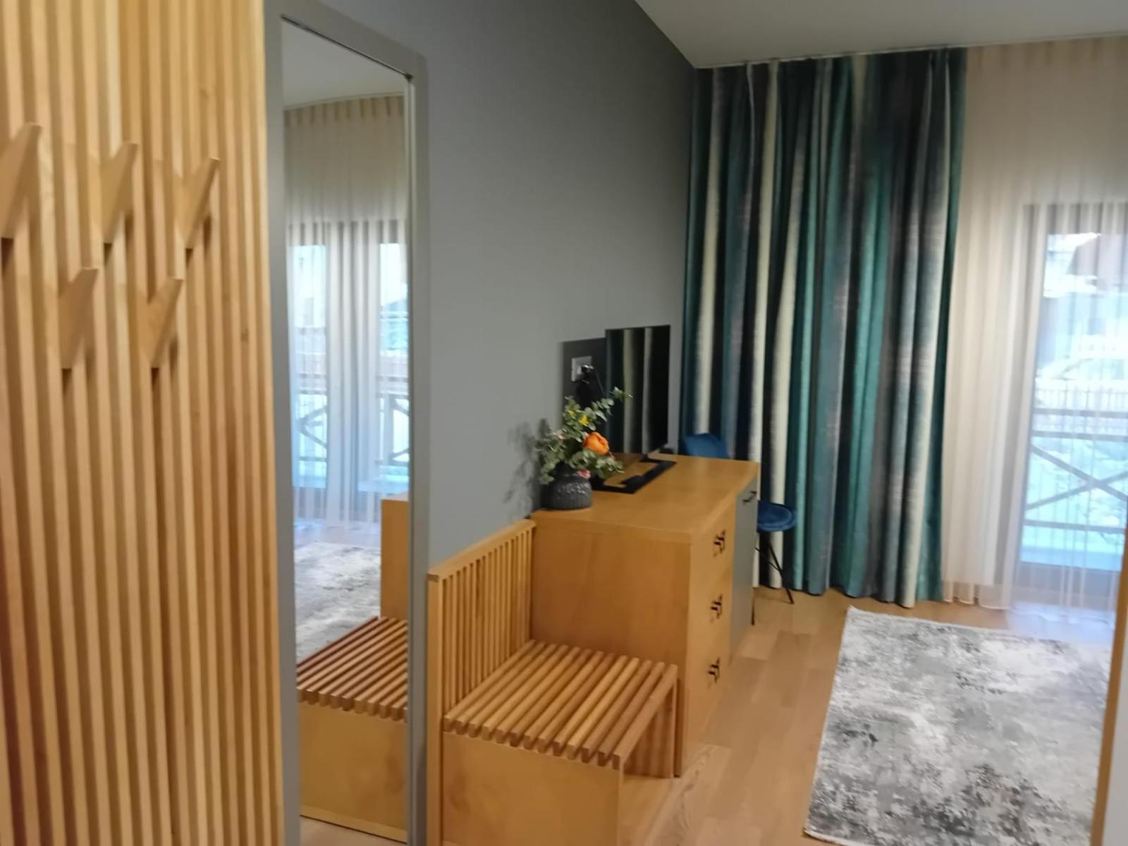 Anais Chalet 큼홀룸그몰도베네스크 외부 사진