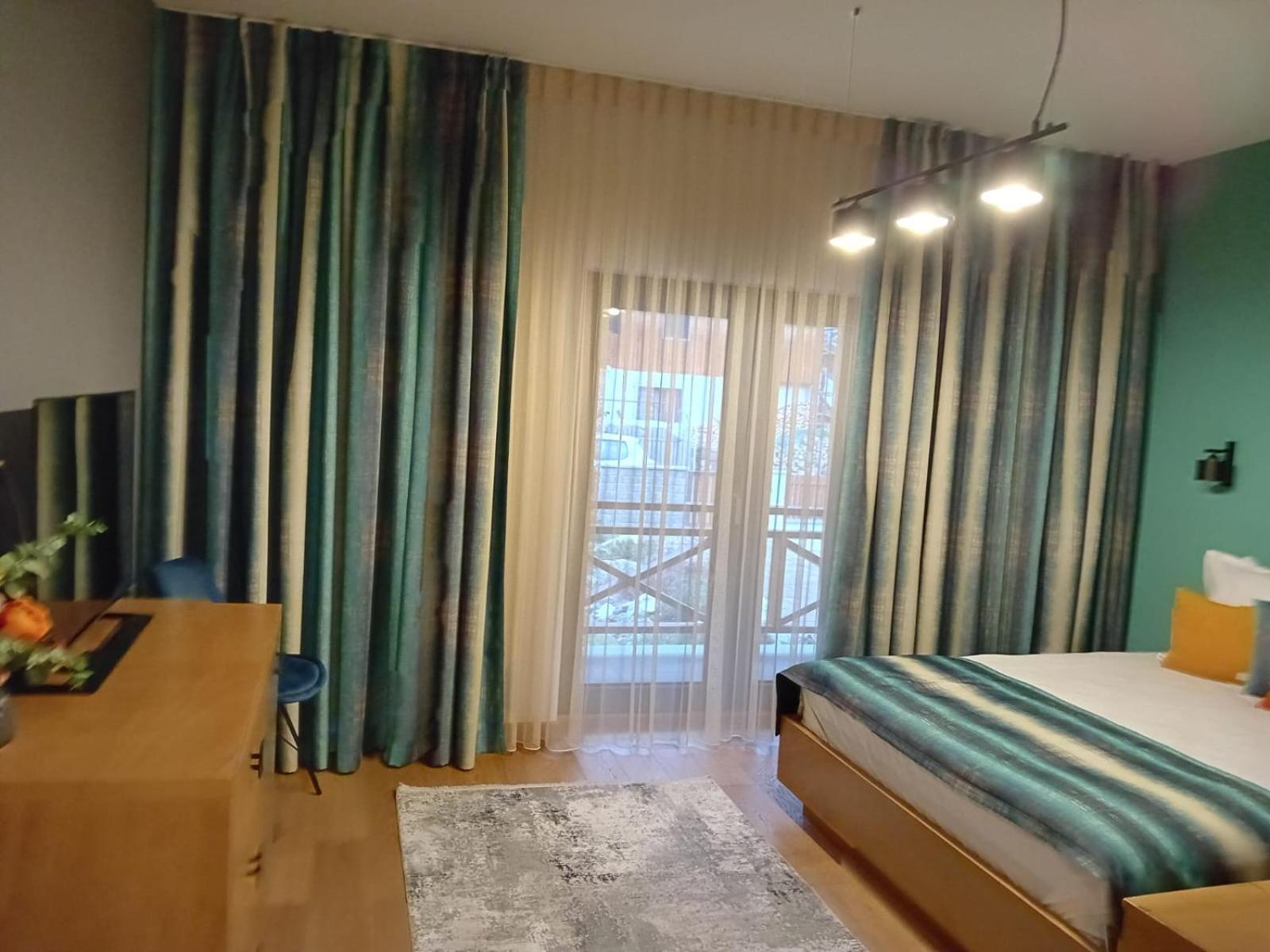 Anais Chalet 큼홀룸그몰도베네스크 외부 사진